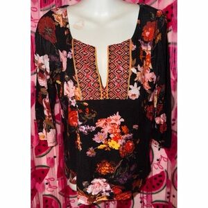 🖤❤️ Elegant Floral Sequin Blouse